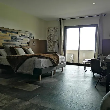 Ferayola 3*
