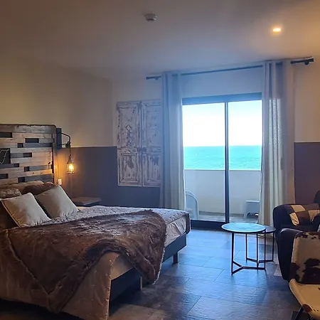 מלון Ferayola 4*